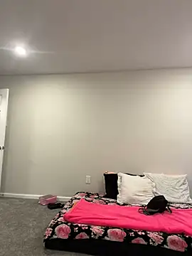 DominiqueX0 online show from 02-07-25, 05:07