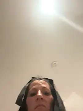 DominiqueX0 online show from 10-17-25, 11:40