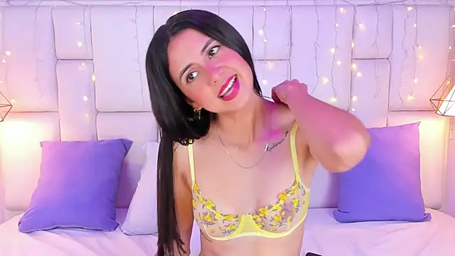 Snapshot of SarahSophia_ chatting on 03-21-25, 02:40 SarahSophia online show from 03-21-25, 02:40