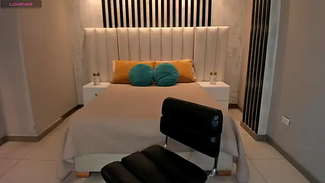 Snapshot of SunnyRivers chatting on 02-22-26, 05:33 SunnyRivers online show from 02-22-26, 05:33