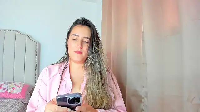 Hanna86 online show from 11-24-25, 07:02