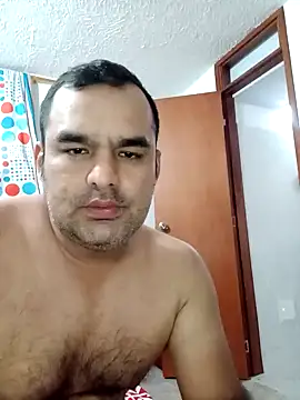 Snapshot of Angeelus2 chatting on 12-13-24, 09:41 Angeelus2 online show from 12-13-24, 09:41