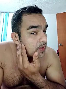 Snapshot of Angeelus2 chatting on 01-11-25, 11:24 Angeelus2 online show from 01-11-25, 11:24