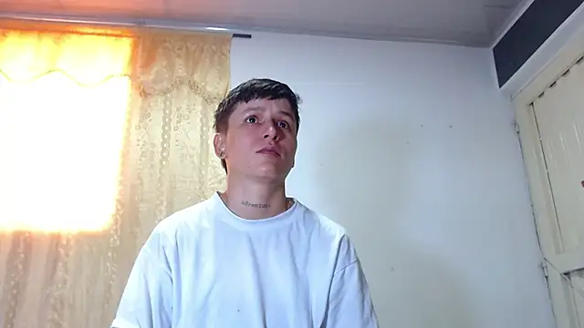 Snapshot of Tamarahryan chatting on 12-11-24, 05:48 Tamarahryan online show from 12-11-24, 05:48