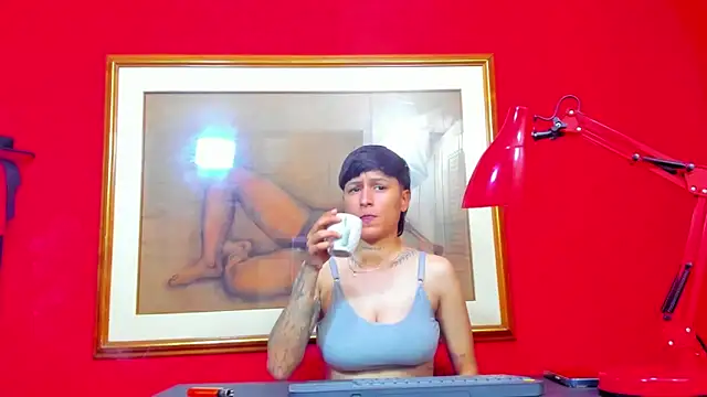 Snapshot of Tamarahryan chatting on 02-01-26, 03:21 Tamarahryan online show from 02-01-26, 03:21