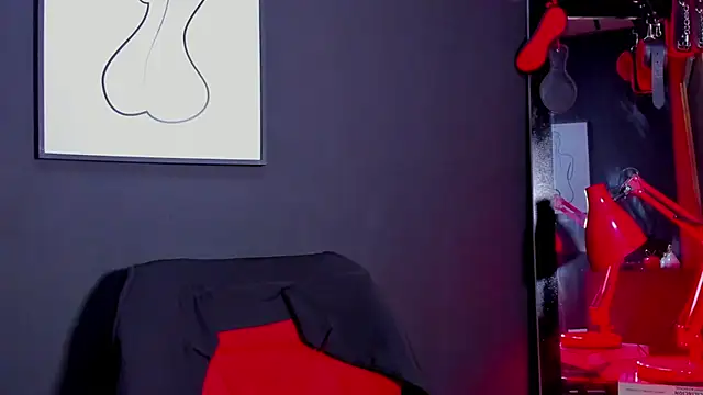 Tamarahryan online show from 05-20-26, 04:24