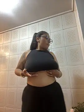 croftsmila online show from 04-29-26, 11:11