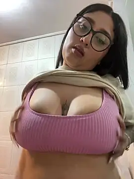 Snapshot of croftsmila chatting on 05-01-26, 11:53 croftsmila online show from 05-01-26, 11:53