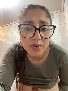 Snapshot of croftsmila chatting on 05-19-26, 12:49 croftsmila online show from 05-19-26, 12:49