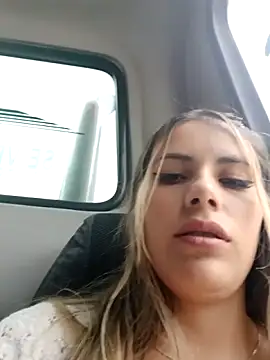 Snapshot of Misscata1106 chatting on 10-21-25, 07:14 Misscata1106 online show from 10-21-25, 07:14