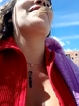 Snapshot of Misscata1106 chatting on 01-17-26, 07:06 Misscata1106 online show from 01-17-26, 07:06