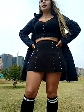 Snapshot of Misscata1106 chatting on 02-02-26, 07:56 Misscata1106 online show from 02-02-26, 07:56