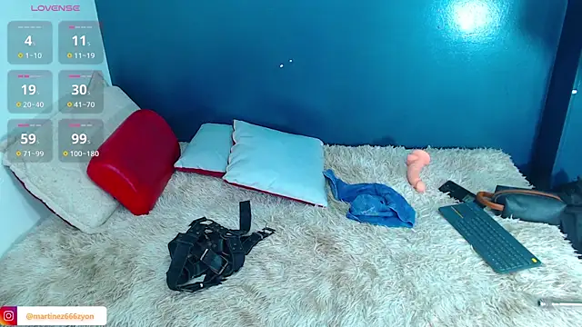 Snapshot of _liam_harpers_ chatting on 02-19-25, 02:34 liam harpers online show from 02-19-25, 02:34