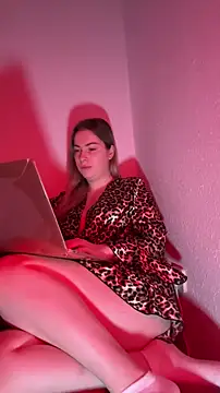 Snapshot of KissMissAngela chatting on 11-17-25, 07:47 KissMissAngela online show from 11-17-25, 07:47