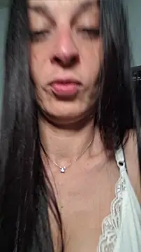 patatinahot87 online show from 04-27-26, 05:00