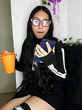 Snapshot of Umaru_uwu chatting on 10-31-25, 07:53 Umaru uwu online show from 10-31-25, 07:53