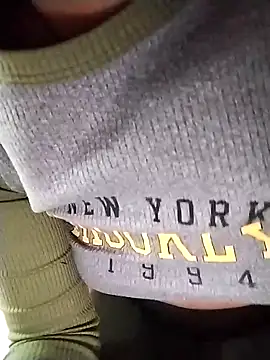 Snapshot of Umaru_uwu chatting on 03-07-26, 06:32 Umaru uwu online show from 03-07-26, 06:32