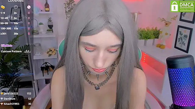 Snapshot of Katia_Kim chatting on 02-25-25, 12:45 Katia Kim online show from 02-25-25, 12:45