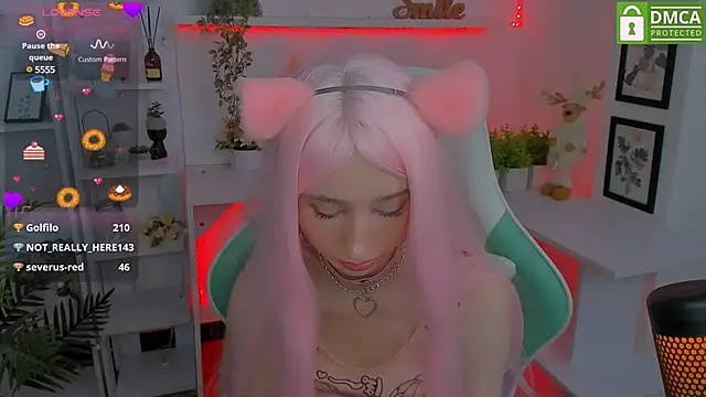 Snapshot of Katia_Kim chatting on 03-18-25, 12:47 Katia Kim online show from 03-18-25, 12:47