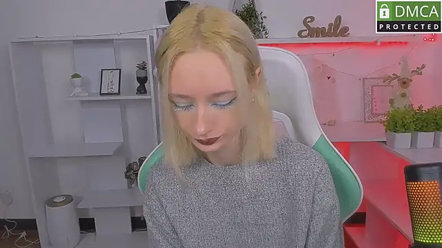 Snapshot of Katia_Kim chatting on 10-11-25, 05:39 Katia Kim online show from 10-11-25, 05:39