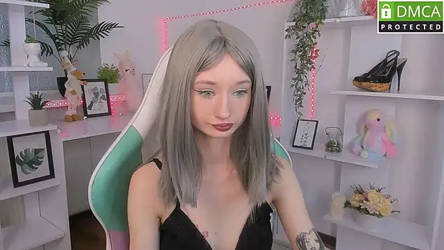 Snapshot of Katia_Kim chatting on 10-20-25, 05:52 Katia Kim online show from 10-20-25, 05:52