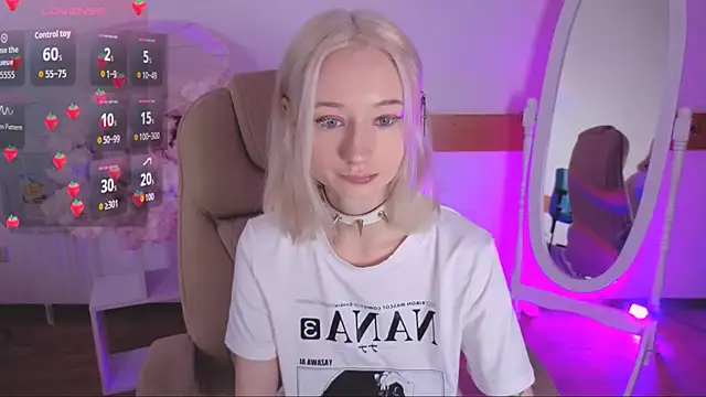 Snapshot of Katia_Kim chatting on 11-14-25, 06:12 Katia Kim online show from 11-14-25, 06:12