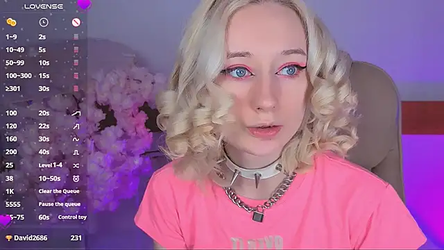 Snapshot of Katia_Kim chatting on 12-17-25, 06:30 Katia Kim online show from 12-17-25, 06:30