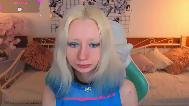 Snapshot of Katia_Kim chatting on 02-23-26, 06:33 Katia Kim online show from 02-23-26, 06:33