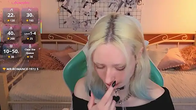 Snapshot of Katia_Kim chatting on 03-09-26, 06:17 Katia Kim online show from 03-09-26, 06:17