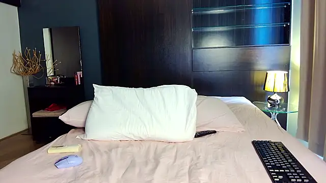 Snapshot of bl4ckdoll_ chatting on 02-20-26, 06:26 bl4ckdoll online show from 02-20-26, 06:26