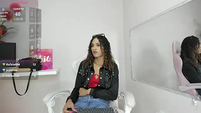 Snapshot of StefanyMiler chatting on 03-02-25, 06:27 StefanyMiler online show from 03-02-25, 06:27