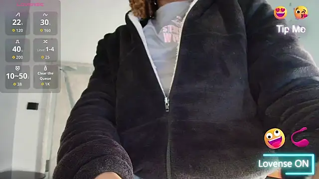 Snapshot of StefanyMiler chatting on 09-19-25, 07:58 StefanyMiler online show from 09-19-25, 07:58