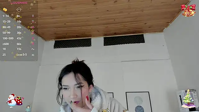 Snapshot of cristal__hot_1 chatting on 12-10-24, 10:06 cristal hot 1 online show from 12-10-24, 10:06