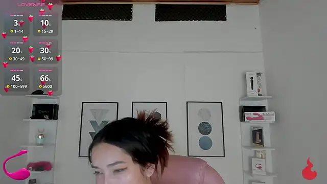 Snapshot of cristal__hot_1 chatting on 01-19-25, 04:01 cristal hot 1 online show from 01-19-25, 04:01