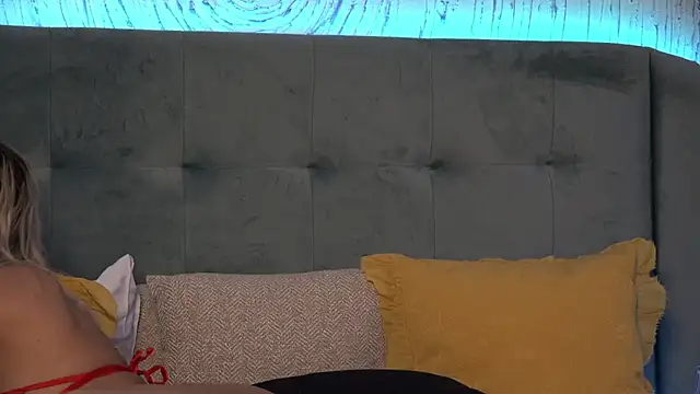 Snapshot of IvyRubens chatting on 12-19-24, 12:56 IvyRubens online show from 12-19-24, 12:56