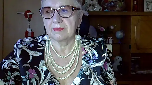 Snapshot of SweetCherry27 chatting on 10-02-25, 05:25 SweetCherry27 online show from 10-02-25, 05:25