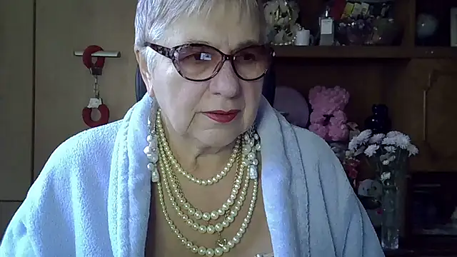 Snapshot of SweetCherry27 chatting on 10-14-25, 04:57 SweetCherry27 online show from 10-14-25, 04:57
