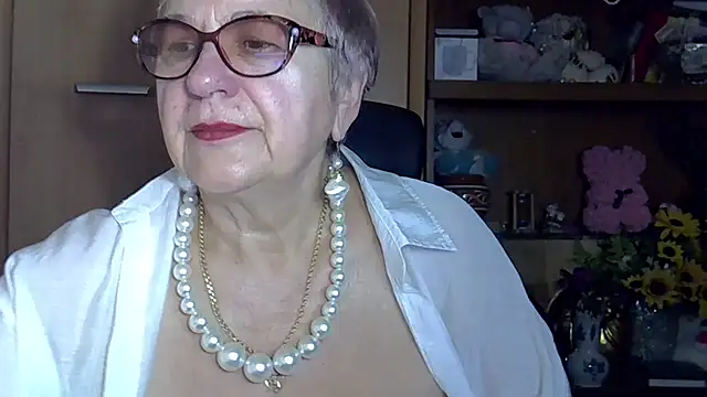 Snapshot of SweetCherry27 chatting on 11-28-25, 05:32 SweetCherry27 online show from 11-28-25, 05:32