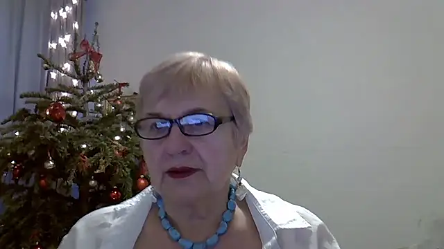 Snapshot of SweetCherry27 chatting on 01-11-26, 07:46 SweetCherry27 online show from 01-11-26, 07:46