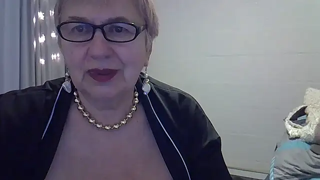 Snapshot of SweetCherry27 chatting on 01-16-26, 07:23 SweetCherry27 online show from 01-16-26, 07:23