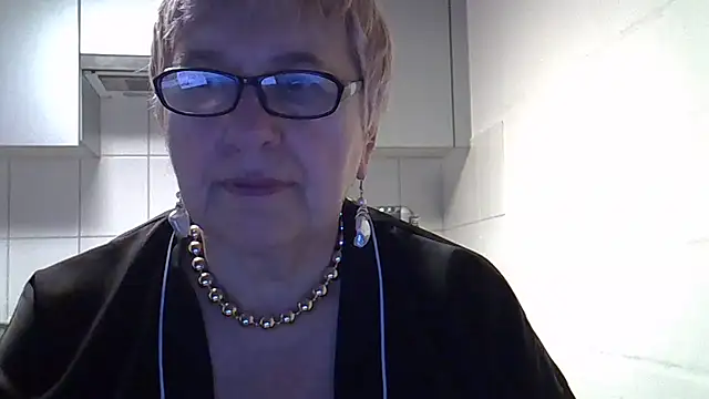 Snapshot of SweetCherry27 chatting on 01-18-26, 07:23 SweetCherry27 online show from 01-18-26, 07:23