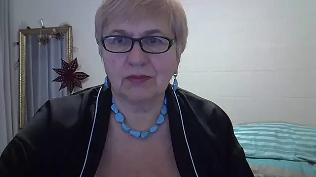 Snapshot of SweetCherry27 chatting on 02-19-26, 06:31 SweetCherry27 online show from 02-19-26, 06:31