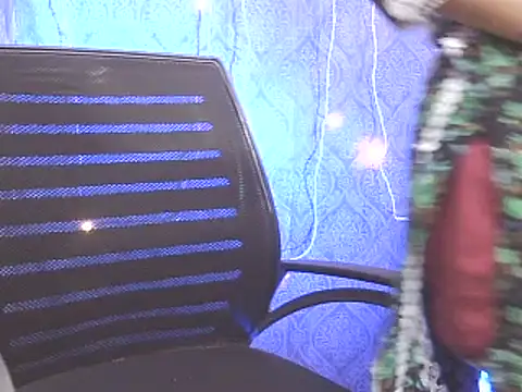 Snapshot of Supriya201 chatting on 02-24-25, 01:10 Supriya201 online show from 02-24-25, 01:10