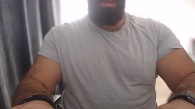 hugemachohandsome online show from 09-17-25, 02:19