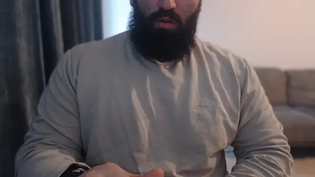 hugemachohandsome online show from 11-25-25, 09:09