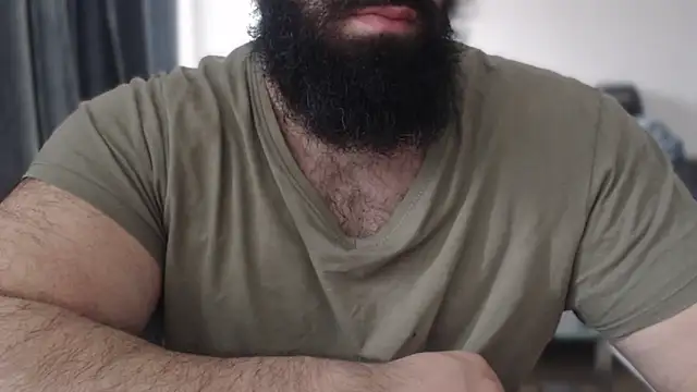 hugemachohandsome online show from 04-04-26, 07:06