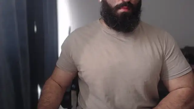 hugemachohandsome online show from 06-04-26, 08:09