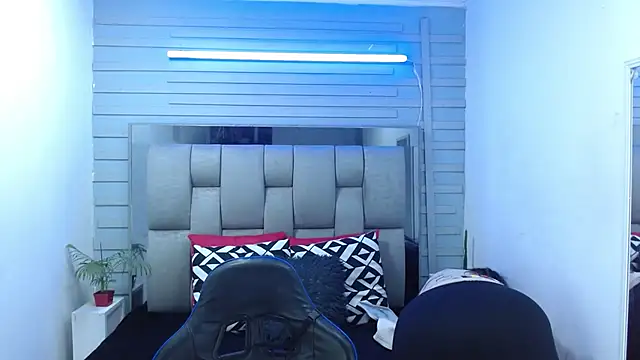 evelin zaens online show from 03-24-26, 03:55