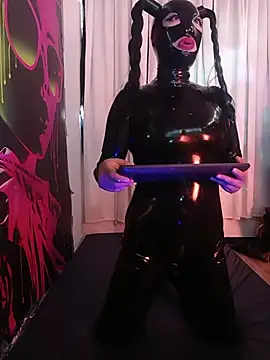 LatexDevil Blondie online show from 06-23-26, 05:00
