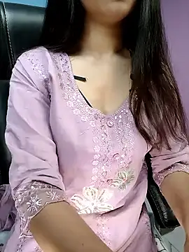 Snapshot of Aditi_1 chatting on 01-12-26, 01:44 Aditi 1 online show from 01-12-26, 01:44